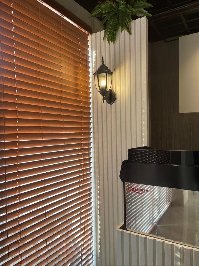 Airo Suites Makati Pasay Eksteriør billede