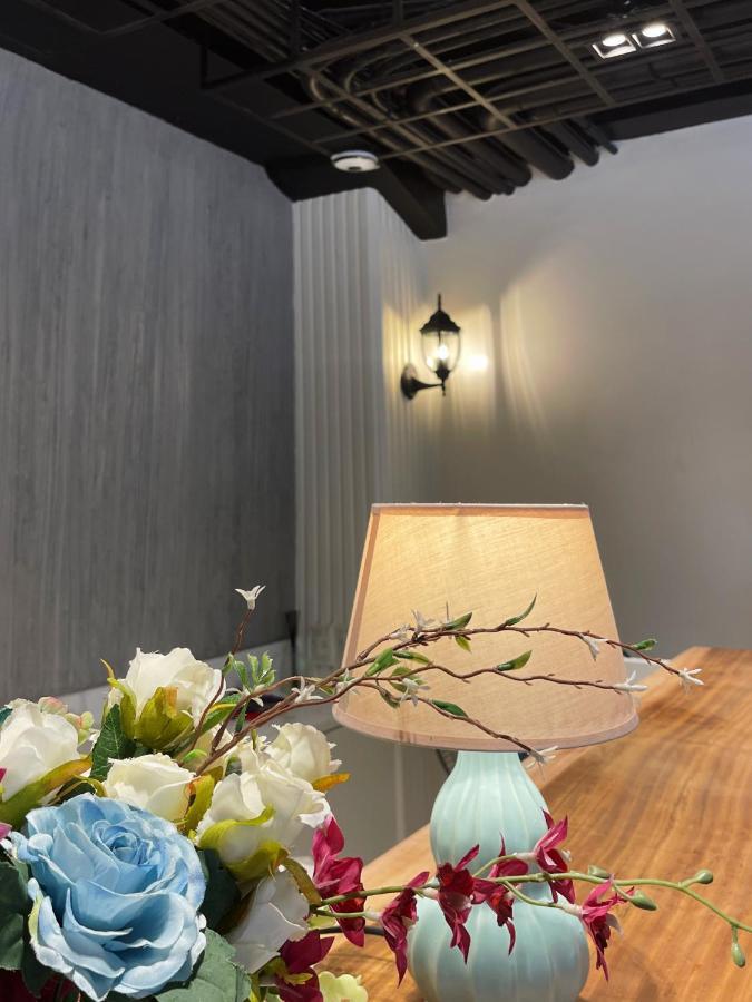 Airo Suites Makati Pasay Eksteriør billede