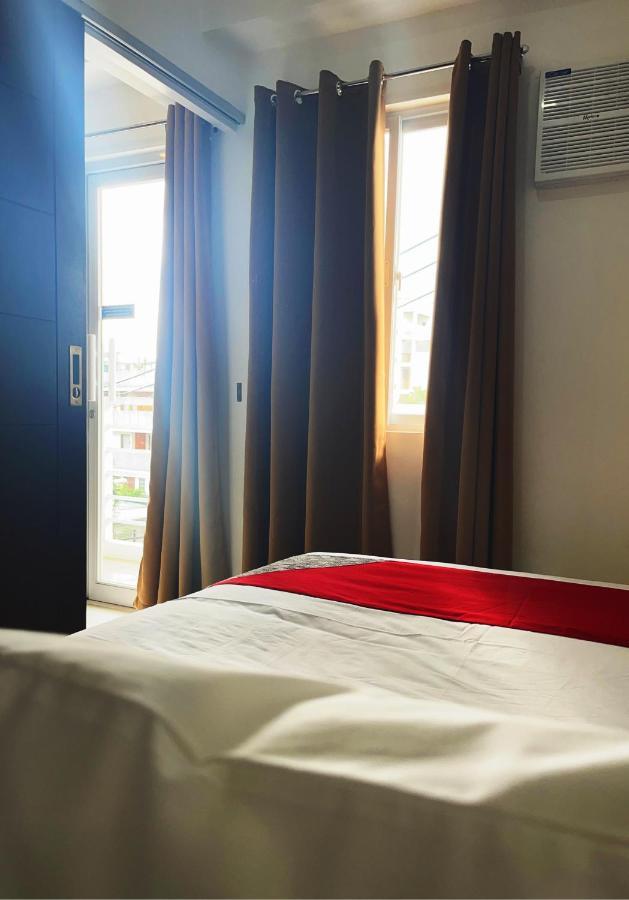 Airo Suites Makati Pasay Eksteriør billede