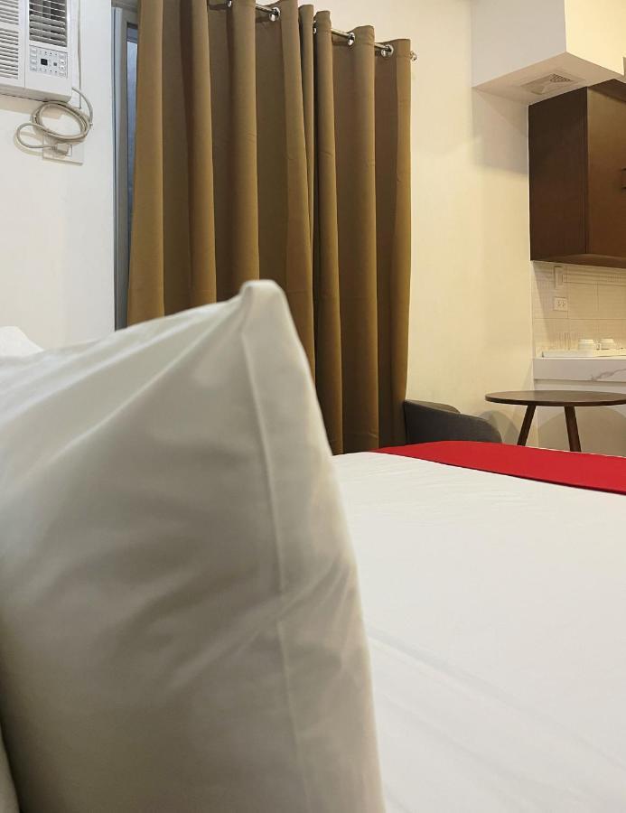 Airo Suites Makati Pasay Eksteriør billede